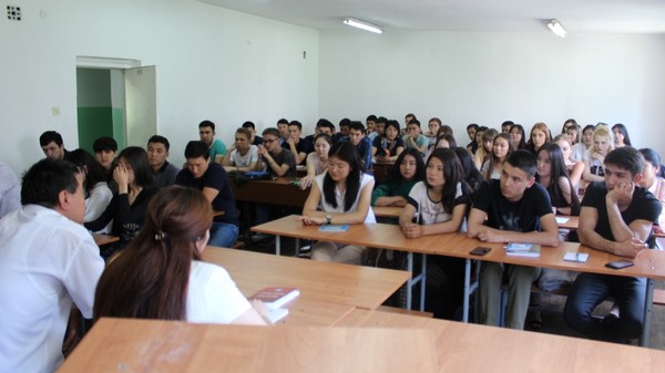 Для студентов КРСУ судьи Бишкекского городского суда прочитали лекции об использовании ИКТ в судопроизводстве
