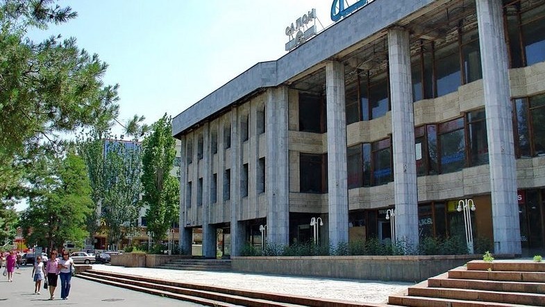 Б.Мавлянова стала владельцем 40% акций бизнес-центра «Ай-Пери» в Бишкеке — Tazabek