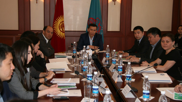 Кыргызпатент провел круглый стол для студентов-магистров по вопросам правовой охраны интеллектуальной собственности