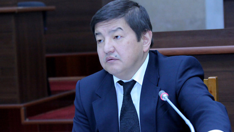 Депутат — министру А.Касымалиеву: Если вы до 1 сентября или октября не представите план закупок, в 2019 году госзакупок не будет. Понятно? — Tazabek