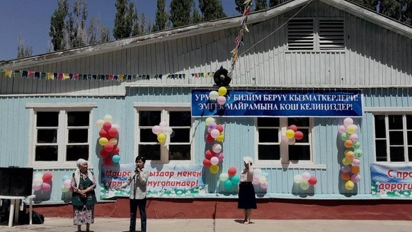Начался первый заезд учителей в ведомственный центр отдыха на Иссык-Куле
