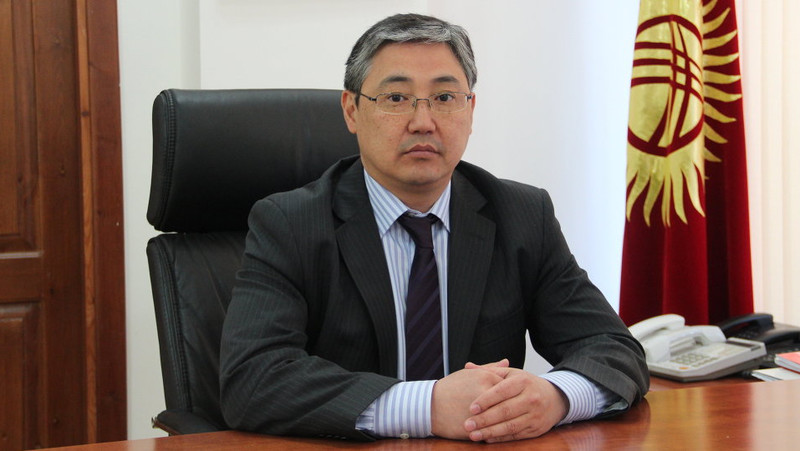 Депутаты ЖК поинтересовались, каким образом Алмаз Бакетаев совмещает две должности — Tazabek
