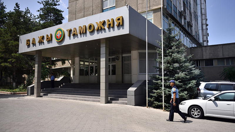 ГТС задержала гражданина КР за неуплату таможенных платежей в 223,8 тыс. сомов — Tazabek