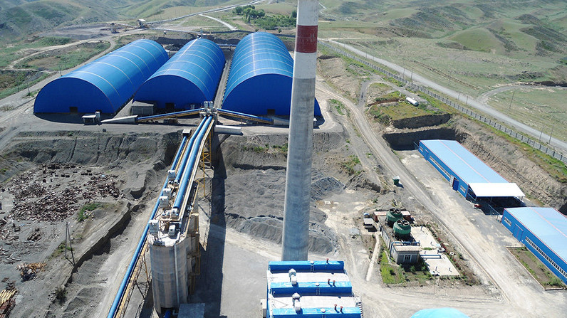 Две области—Один завод: Споры вокруг Южно-Кыргызского цементного завода — Tazabek