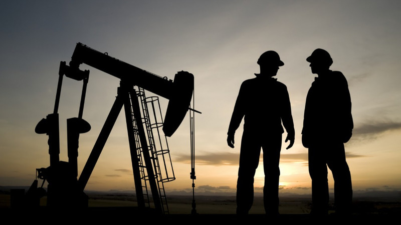 Правительство образовало рабочую группу, которая должна провести анализ нефтегазовой и нефтеперерабатывающей отраслей (состав) — Tazabek