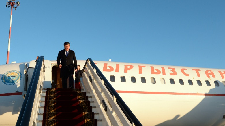 Президент С.Жээнбеков прибыл в Санкт-Петербург для участия в заседании Высшего Евразийского экономического совета — Tazabek
