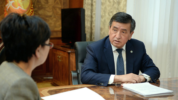 Президент С.Жээнбеков обсудил с министром Г.Кудайбердиевой проблемы повышения качества образования