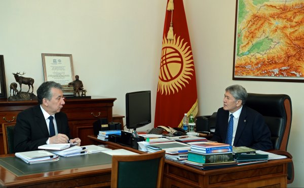 Президент А.Атамбаев поручил обеспечить тщательную подготовку к предстоящему заседанию Нацсовета по устойчивому развитию КР — Tazabek