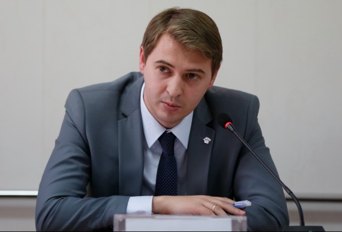 Онлайн-конференция Tazabek: Задайте вопрос министру экономики Артему Новикову — Tazabek