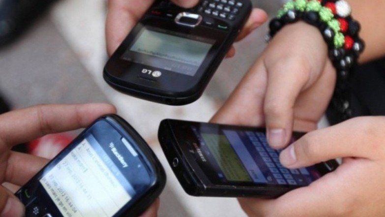 По Кыргызстану количество активных абонентов сотовой связи составляет 7,3 млн, - Госкомитет инфотехнологий — Tazabek