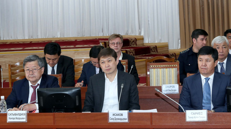 Депутат интересуется, какую компанию раньше рекомендовала китайская сторона – СМЕС или ТВЕА — Tazabek