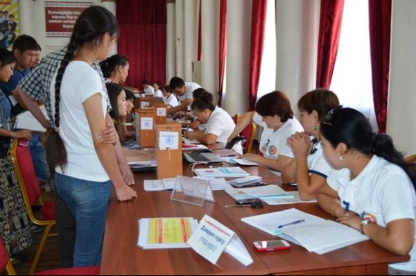 Отбор и прием абитуриентов в вузы Кыргызстана начнется 9 июля