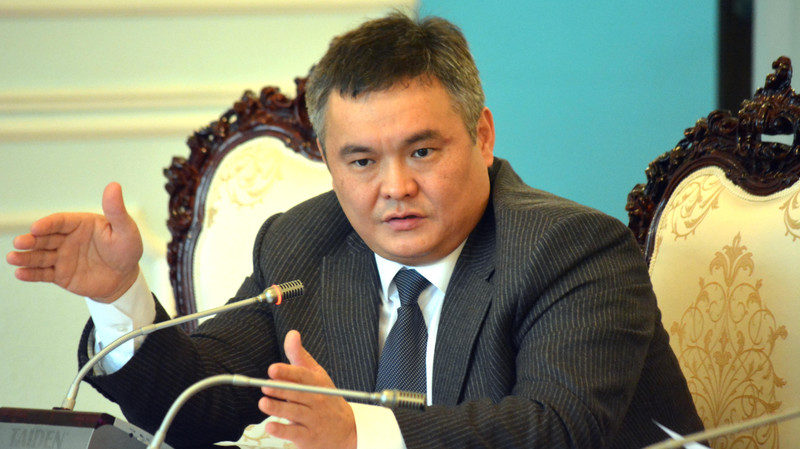 Депутат: Правительство не должно соглашаться со сметами иностранных наемных консультантов по инвестиционным кредитным проектам — Tazabek