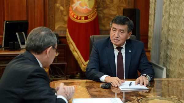 Президент менен Мамтилдин төрагасы кыргыз тилдин азыркы абалын талкуулашты