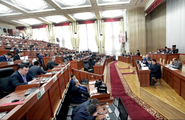 Депутат М.Мадеминов попросил Генпрокуратуру изучить вопрос продажи «Петрол групп» — Tazabek