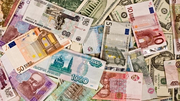 «Курс валют»: Доллар США продается по 68,5 сома — Tazabek