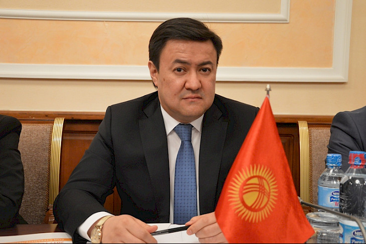 Вопрос по ТЭЦ Бишкека — это сугубо внутреннее дело Кыргызстана, которое не отразится на отношениях с Китаем, - завотделом Аппарата президента Д.Сыдыков — Tazabek