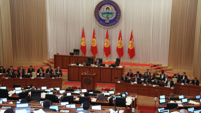 Профильный комитет ЖК в первом чтении одобрил ряд законопроектов — Tazabek