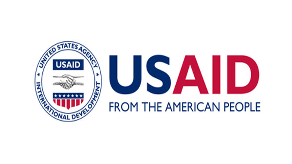 Школы Кыргызстана получат более 90 тыс. книг от USAID