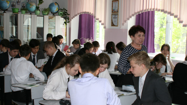 Школьники и студенты по всему Кыргызстану приняли участие в мероприятиях по финансовой грамотности