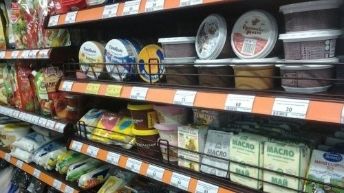 Фото — Госантимонополия выявила ряд нарушений в супермаркетах «7 дней», «Народный», «Бета Сторес» — Tazabek