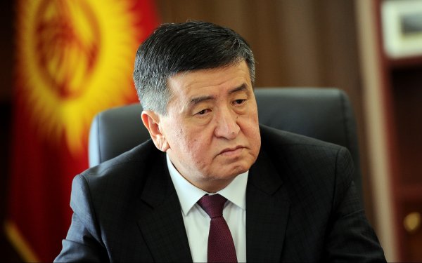 Премьер С.Жээнбеков: По вине правительства Кыргызстан не выходит на экспорт — Tazabek