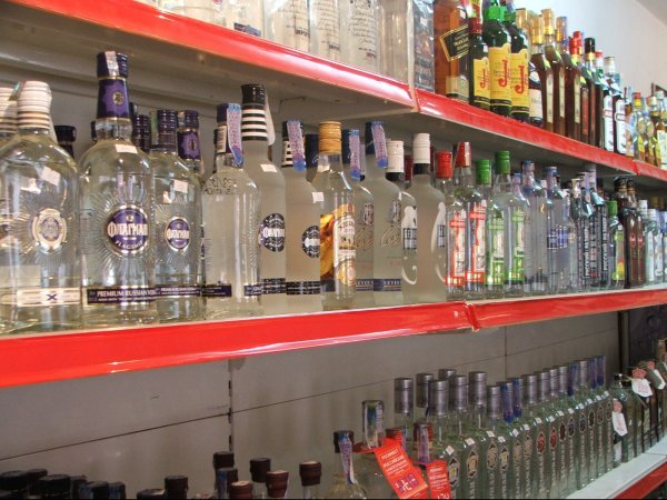 Закон о запрете продажи алкоголя с 22.00 до 8.00: Польза или вред экономике? — Tazabek