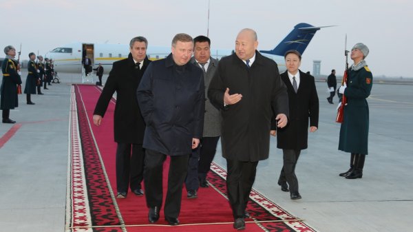В Кыргызстан прибыл премьер Беларуси Андрей Кобяков — Tazabek
