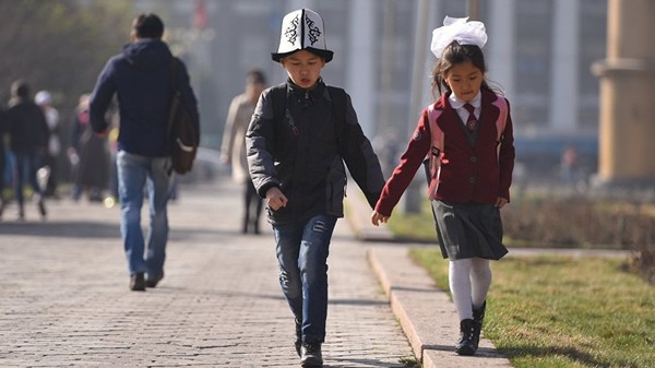 Сколько стоит собрать ребенка в школу в Бишкеке в 2017 году