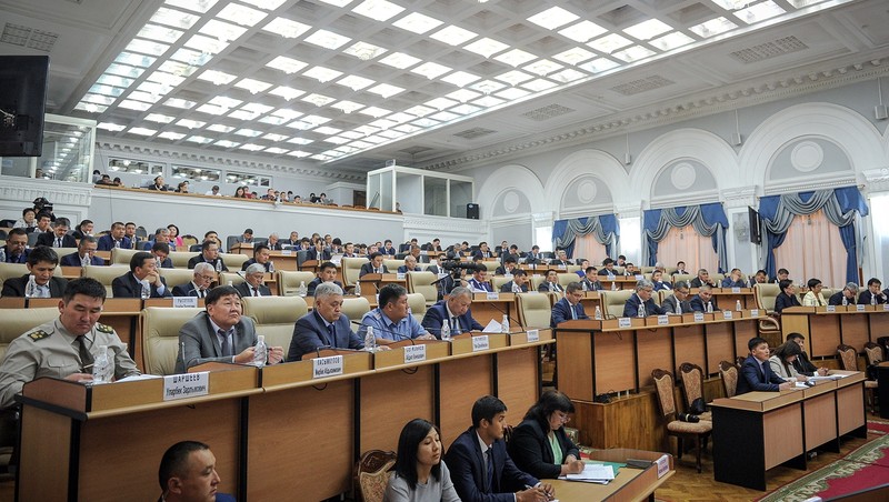 Фоторепортаж — Заседание правительства Кыргызстана — Tazabek