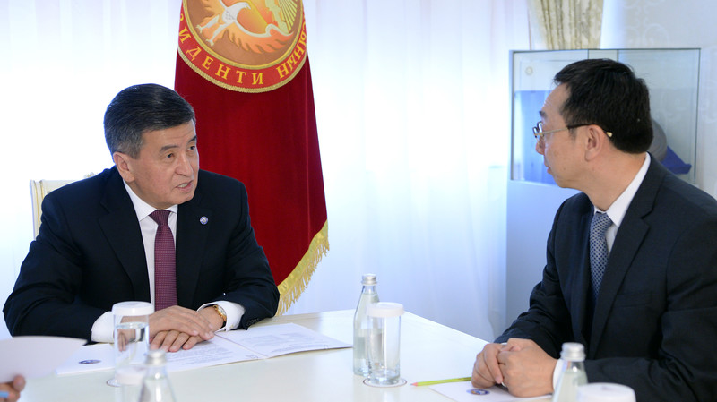 Президент С.Жээнбеков принял замглавы МВФ Тао Чжанга — Tazabek