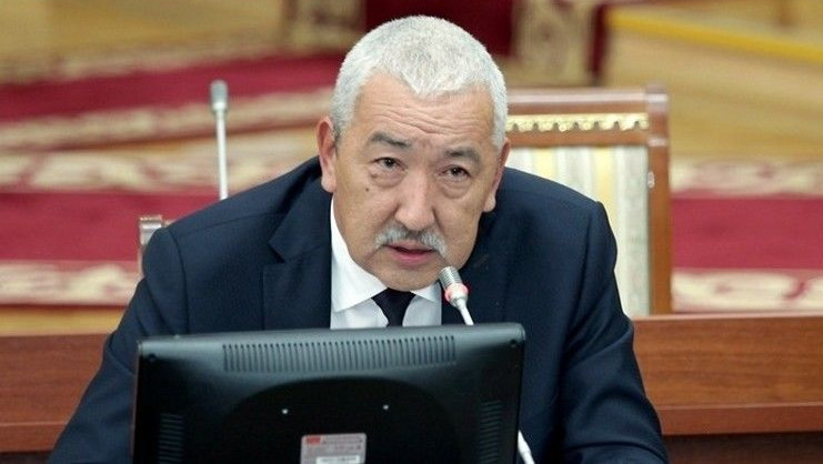 Депутат — правительству: То, что мы берем долги, нельзя говорить, что это достижение — Tazabek
