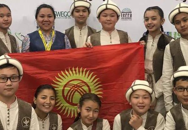 Школьники из Кыргызстана принимают участие в олимпиаде гениев в США