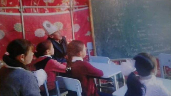 Школьники в селе Озгоруш Жалал-Абадской области перестанут учиться в юрте