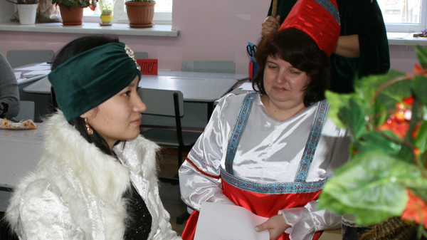 120 учителей английского языка школ Бишкека обучились созданию коммуникативных ситуаций на уроках