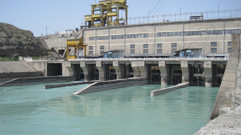 Отключился гидроагрегат №2 Уч-Курганской ГЭС из-за повреждения обмотки статора — Tazabek
