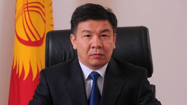 Депутат: Почему поправки в Конституцию исключают отмену срока давности по Кумтору в отношении некоторых лиц? — Tazabek