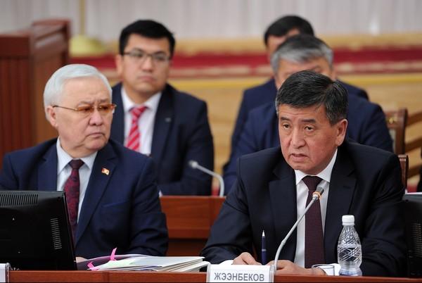 У «КыргызТемирЖолу» много ненужных объектов, после ревизии к этим объектам будет другое отношение, - премьер С.Жээнбеков — Tazabek