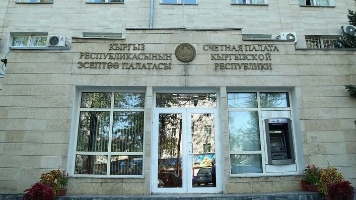 Глава Счетной палаты У.Марипов назвал объекты, по проверке которых недавно были задержаны аудитор и инспекторы Счетной палаты — Tazabek