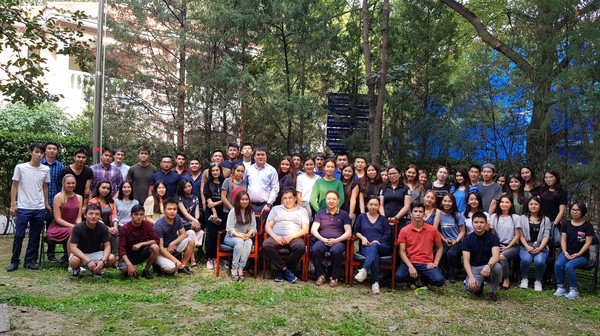 Посол Кыргызстана в Китае встретился со студентами в Пекине