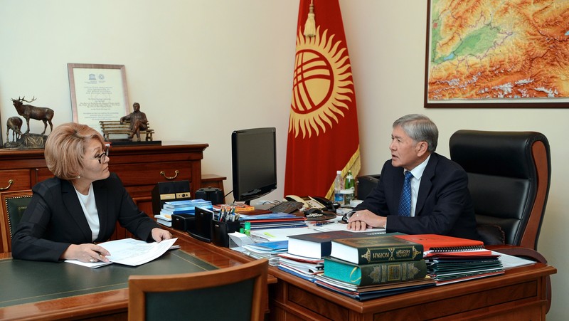 Позитивные достижения последних лет ставят перед Кыргызстаном амбициозные задачи по развитию экономики, - президент А.Атамбаев — Tazabek