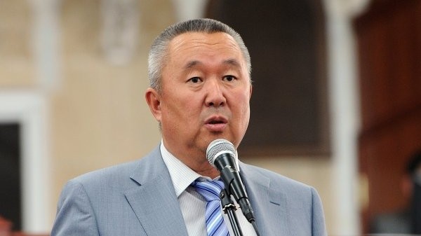 Депутат С.Нышанов предложил привести экс-премьера Ж.Сатыбалдиева в принудительном порядке, если он не придет на заседание депкомиссии по ТЭЦ Бишкека — Tazabek
