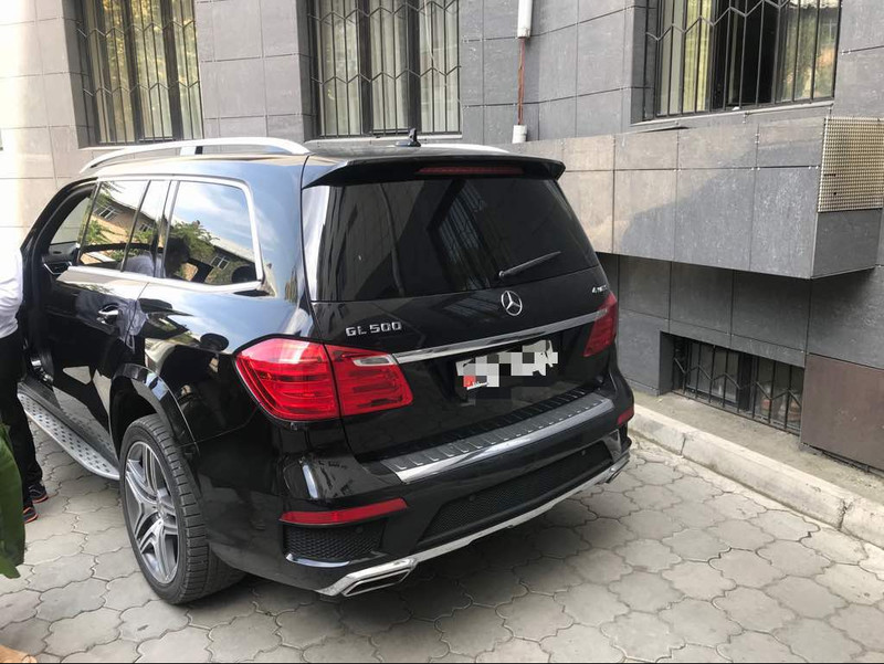 ГСБЭП выявила факт контрабандного ввоза авто Mercedes-Benz GL500 по ранее выявленной коррупционной схеме (фото) — Tazabek