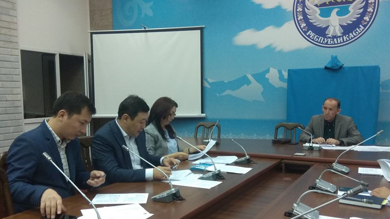 Скоро Жогорку Кенеш рассмотрит законопроект о введении режима «Открытого неба» в Кыргызстане — Tazabek