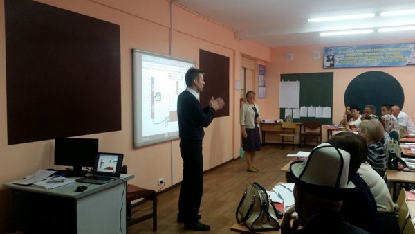 30 школ в регионах Кыргызствана оснастили учебной мебелью и лабораторным оборудованием