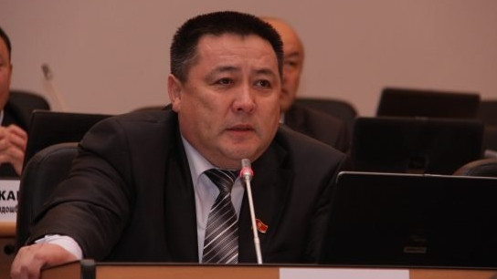 Депутаты недовольны, что Нацбанк и Счетная палата засекречивают запрашиваемую информацию — Tazabek
