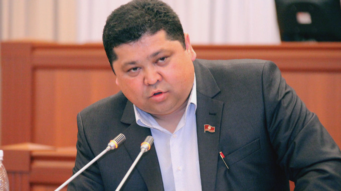 Депутата не удовлетворил ответ министра экономики по выделенным 1,5 млн евро на развитие сельского хозяйства — Tazabek