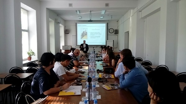 Кыргыз окумуштуусу Алматада өткөн эл аралык семинарга катышты