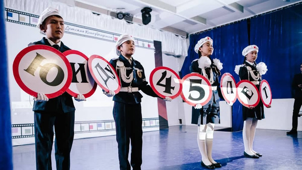 Ноокаттык окуучулар Россиядагы сынакта 49 команданын эң мыктысы болду (сүрөт)