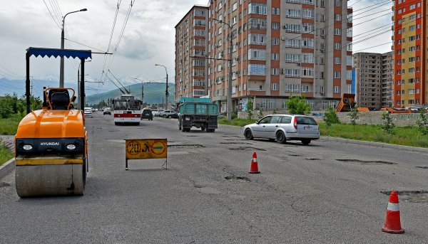 В 2017 году необходимо провести капремонт по 4 районам Бишкека на 92 улицах протяженностью 98,02 км, - мэрия — Tazabek